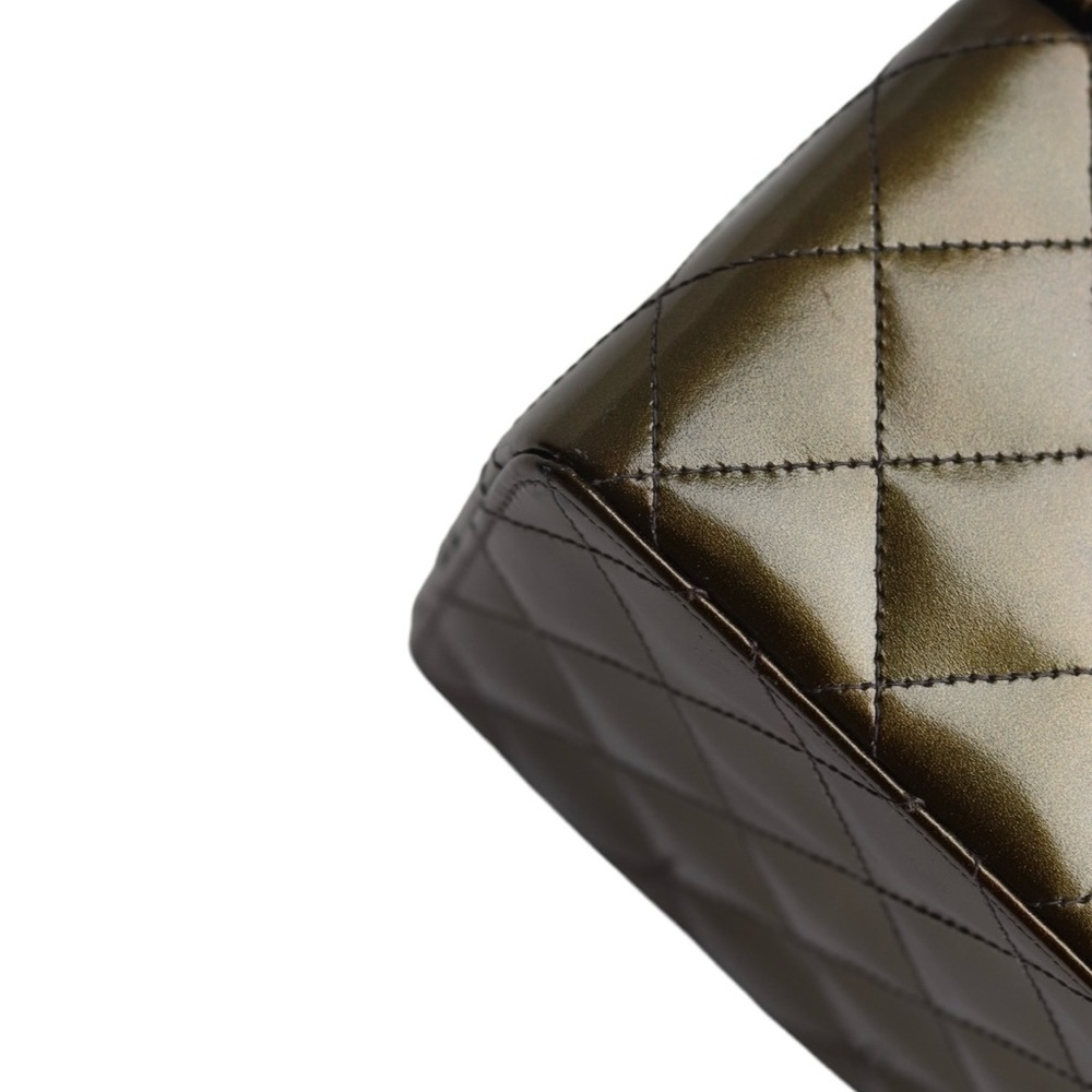 CHANEL Vintage Iridescent Olive Green Patent Leather Vanity Bag - Picture 9 of 15